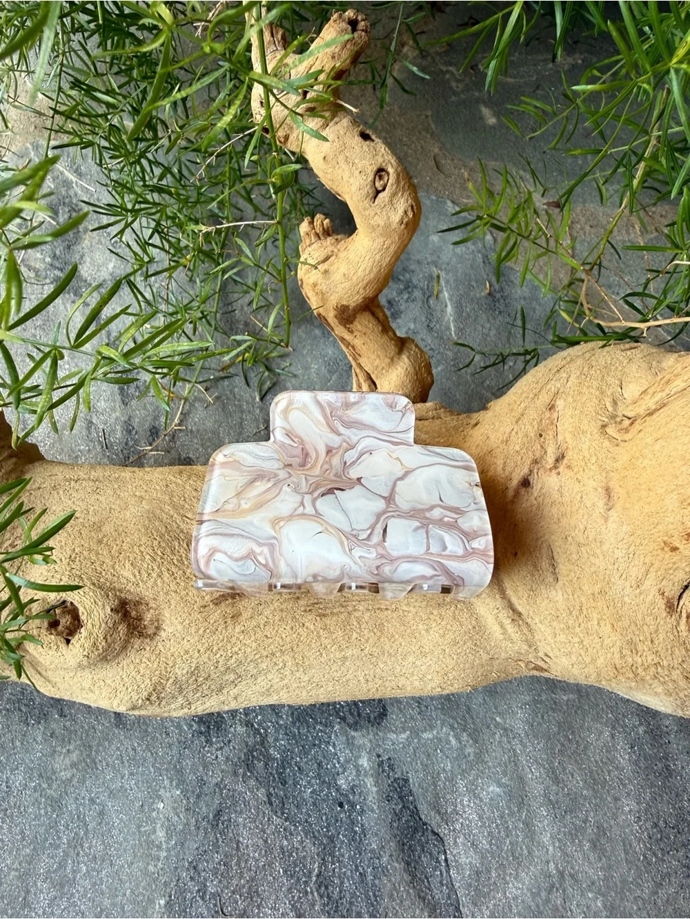 New🌟Free People-Tyrone Marble-Pattern Hair Clip - White & Beige